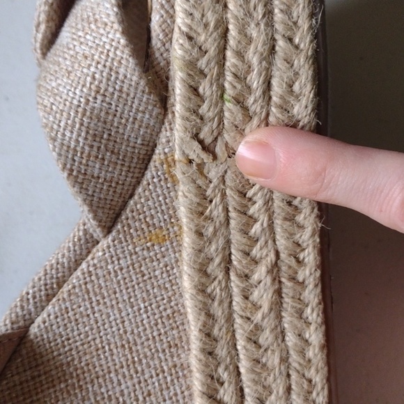 Guess wedged burlap sandals 8 and 1/2 women's - Picture 7 of 13